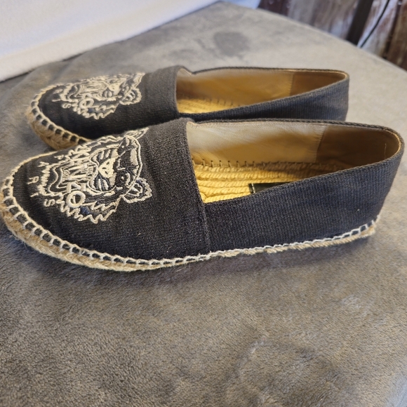 KENZO PARIS FLATS - Picture 5 of 10